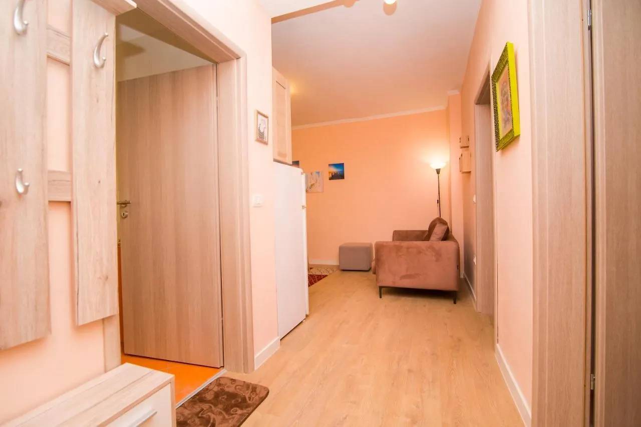 Apartment Zana'S Home Tirana